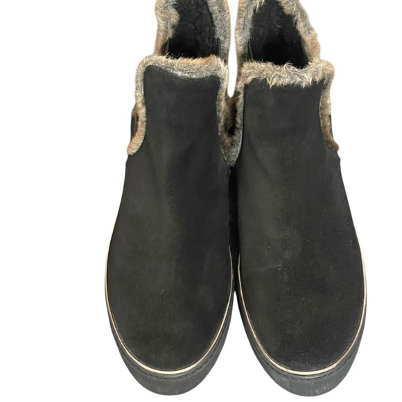 Stuart Weitzman Women's black Gray
Fur Trim Ankle Boot Size 8.5M - Picture 2 of 13